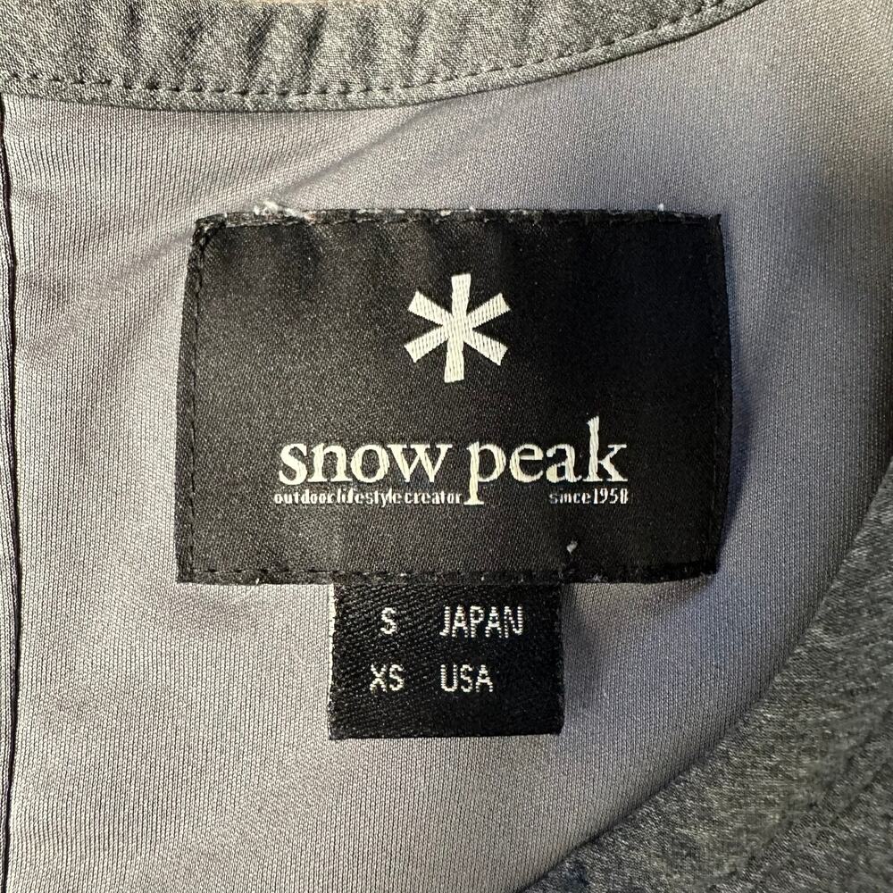 Snow Peak Pull Over Half Button Quilted Long Jack… - image 7